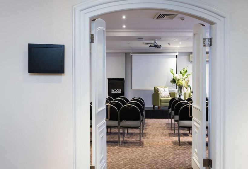 בית מלון כפרי Rydges Camperdown