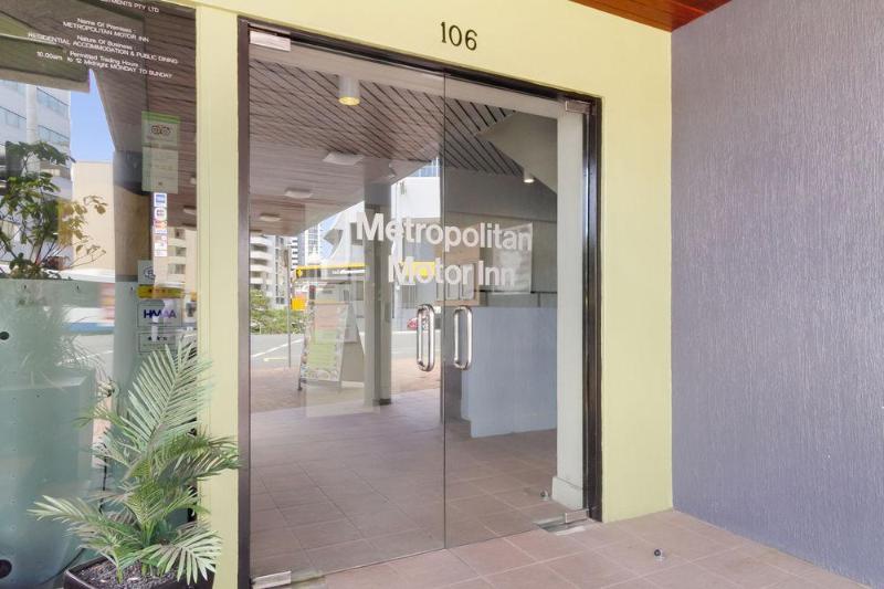 هتل The Metropolitan Spring Hill