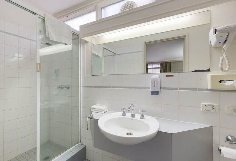 فندق على الطريق Alexander Motor Inn