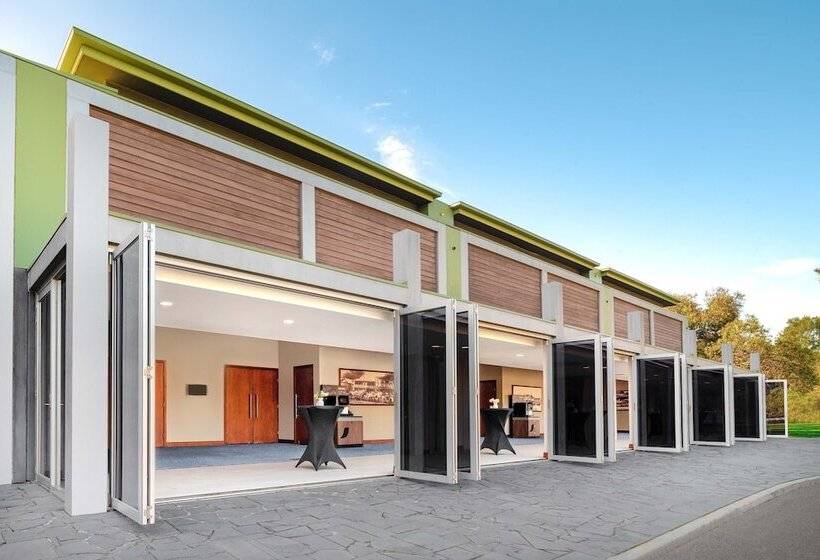 אתר נופש Mantra Lorne