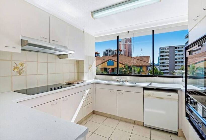 Ultiqa Beach Haven On Broadbeach