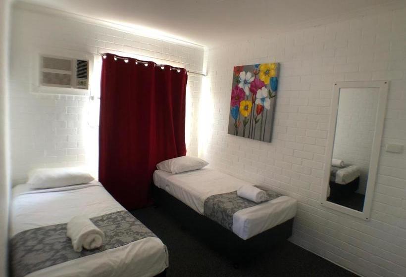 Allan Cunningham Motel