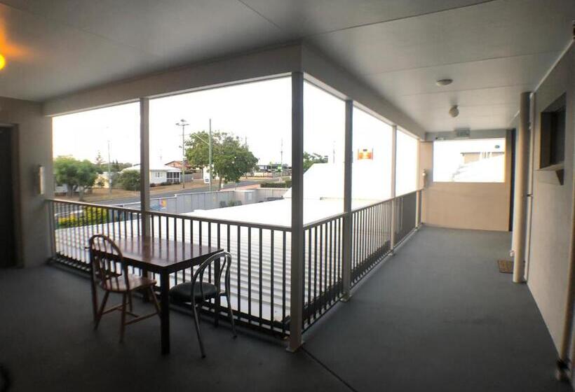 Allan Cunningham Motel