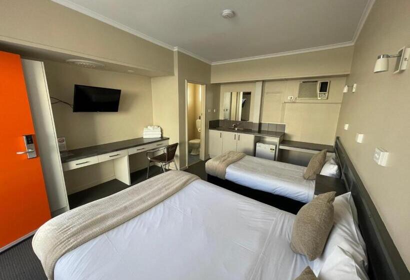 Astor Hotel Motel
