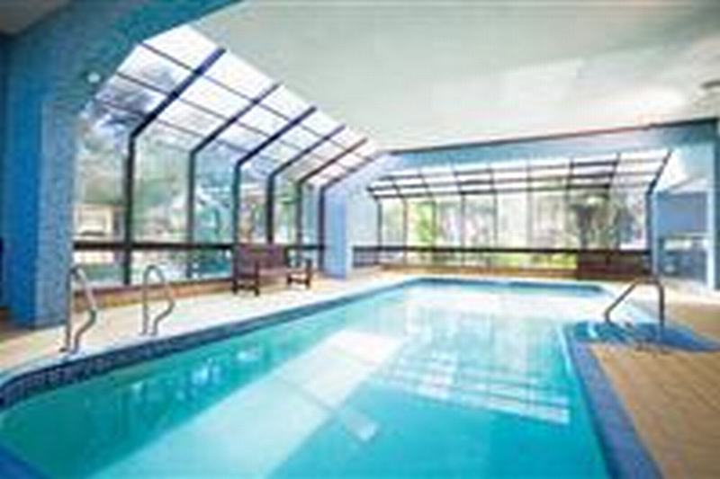 Breakfree Longbeach Resort