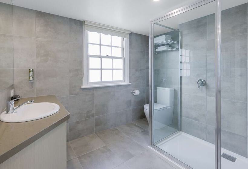 בית מלון כפרי Best Western Olde Maritime Motor Inn