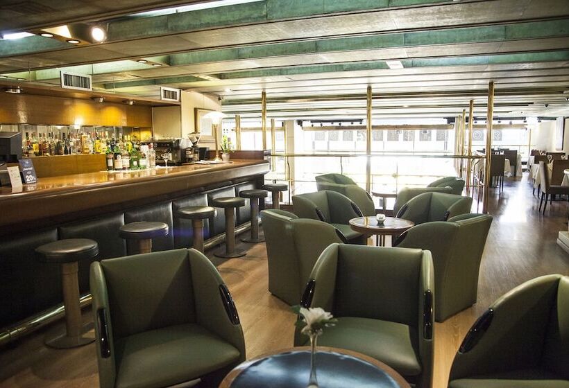 هتل El Conquistador