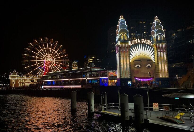 Harbour Rocks Hotel Sydney