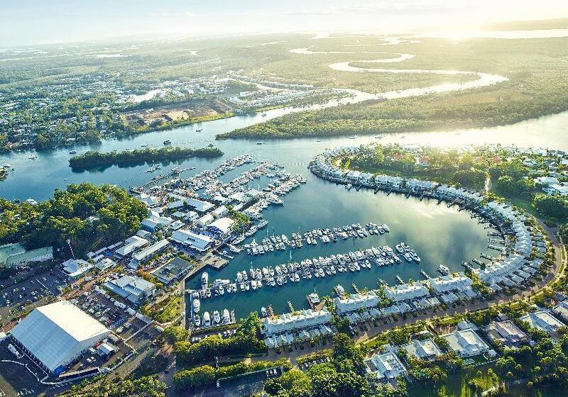 هتل Intercontinental Sanctuary Cove Resort, An Ihg