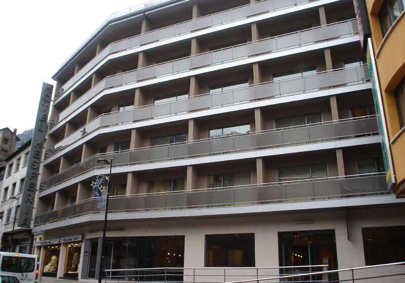 هتل NH Andorra La Vella