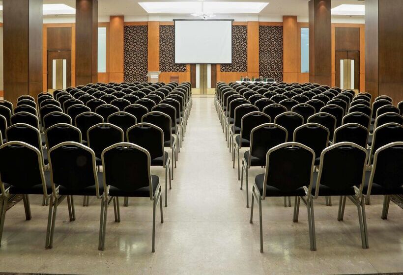 هتل NH City Buenos Aires