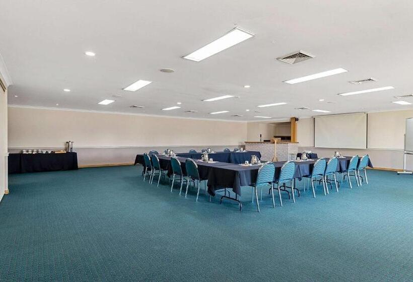 فندق Quality Inn Carriage House