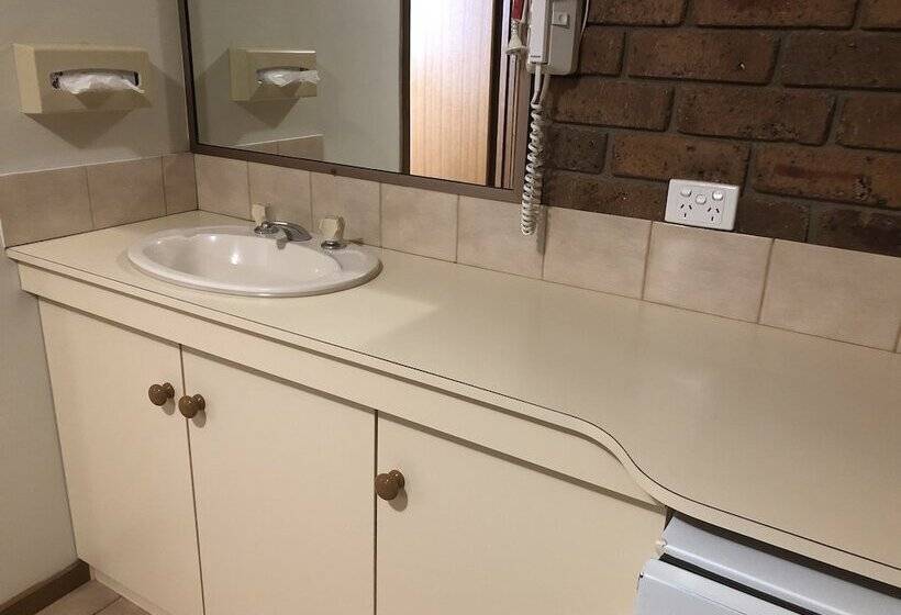 Мотель Travellers Rest Motor Inn Swan Hill