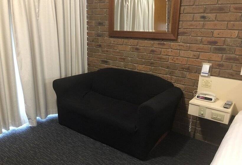 Мотель Travellers Rest Motor Inn Swan Hill