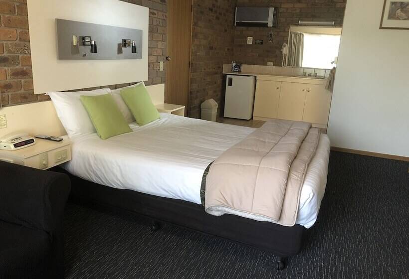 Мотель Travellers Rest Motor Inn Swan Hill