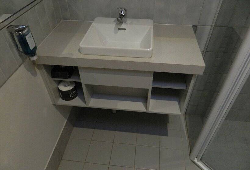 Werribee Motel And Apartments