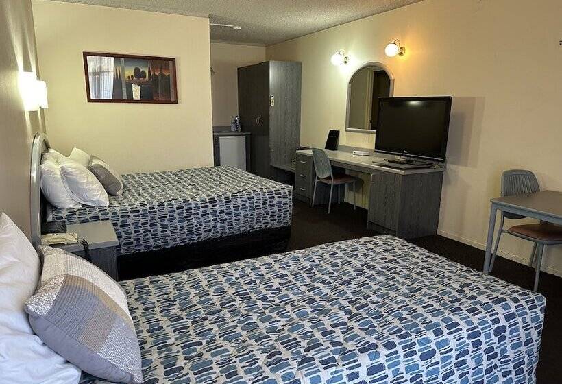 Westland Hotel Motel