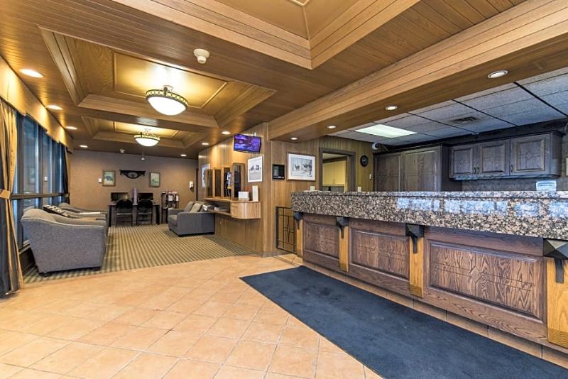 Douglas Fir Resort & Chalets