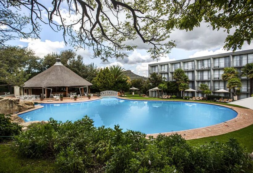 ホテル Avani Maseru