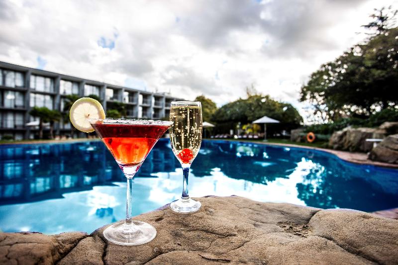 ホテル Avani Maseru