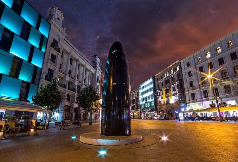 هتل International Brno