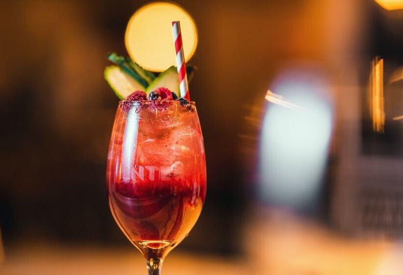 Отель Chicoutimi, Affilié à Hyvi