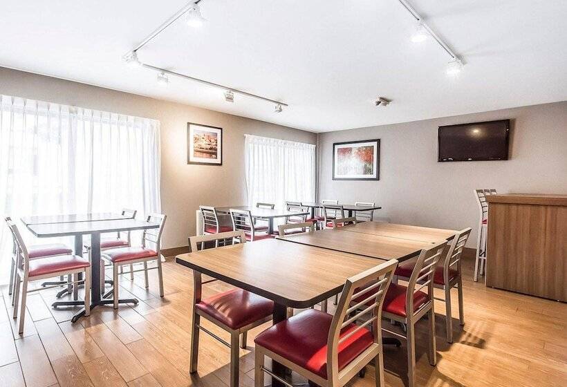 בית מלון כפרי Comfort Inn