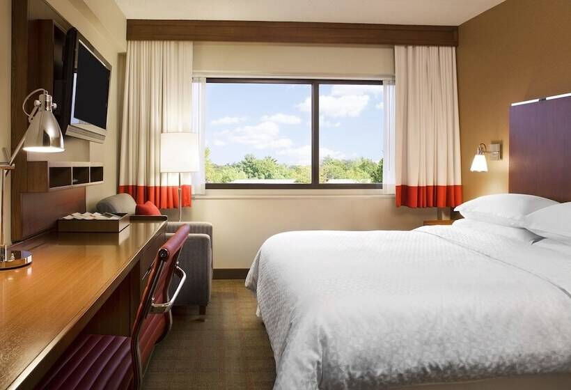Four Points By Sheraton Edmundston Hotel & Conference Center
