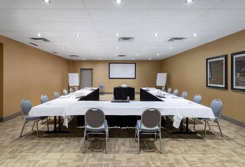 Ramada By Wyndham Northern Grand Hotel & Conference Centre