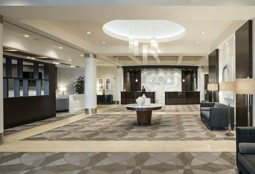 هتل Sheraton Cavalier Calgary