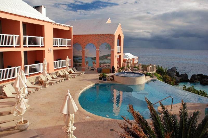 هتل The Reefs Resort And Club