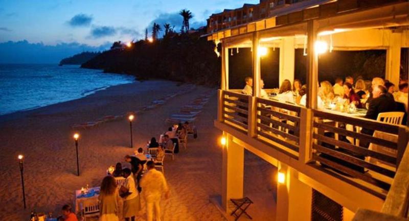 هتل The Reefs Resort And Club