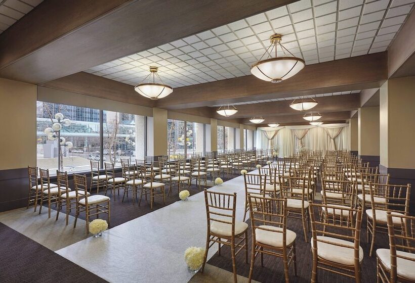 هتل The Westin Calgary