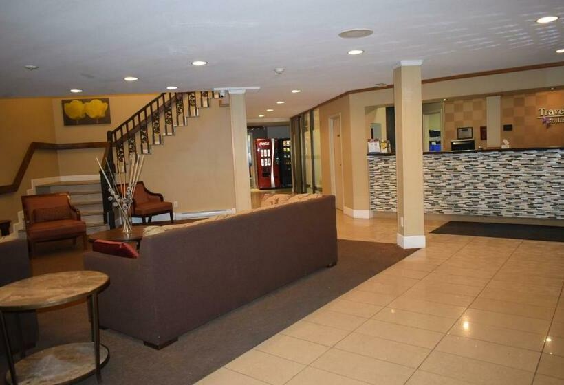 בית מלון כפרי Travelodge  By Wyndham Chilliwack