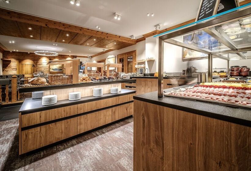 Golf & Sporthotel Hof Maran