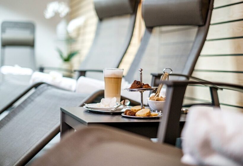 Golf & Sporthotel Hof Maran