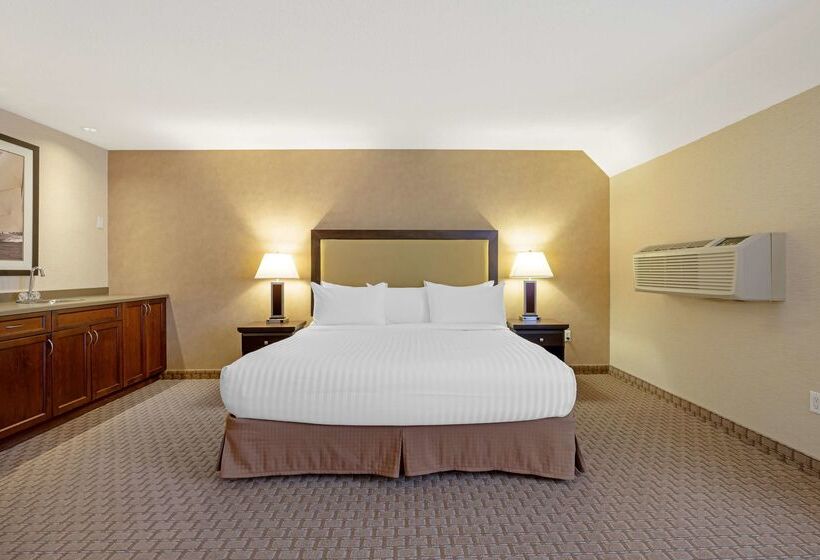 בית מלון כפרי Best Western Plus Emerald Isle