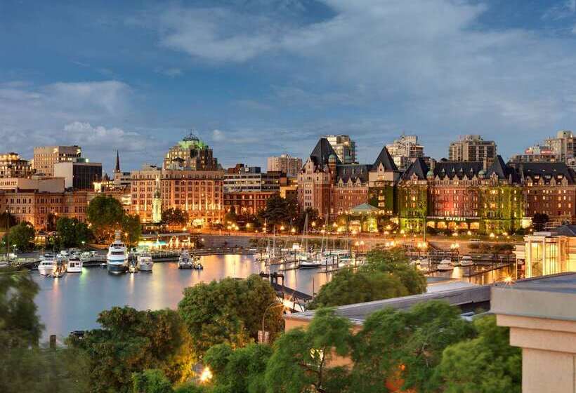 فندق Best Western Plus Inner Harbour