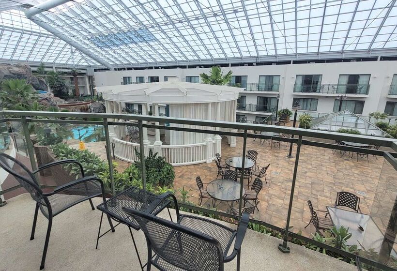 هتل Best Western Plus Lamplighter Inn & Conference Centre