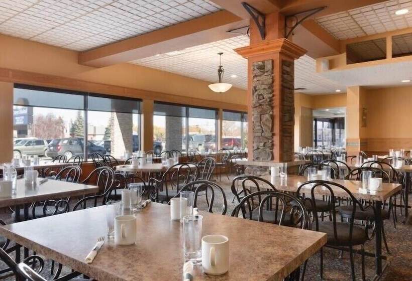 בית מלון כפרי Border Inn And Suites Lloydminster