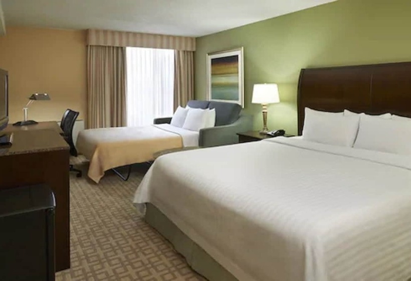 فندق Carlingview Toronto Airport