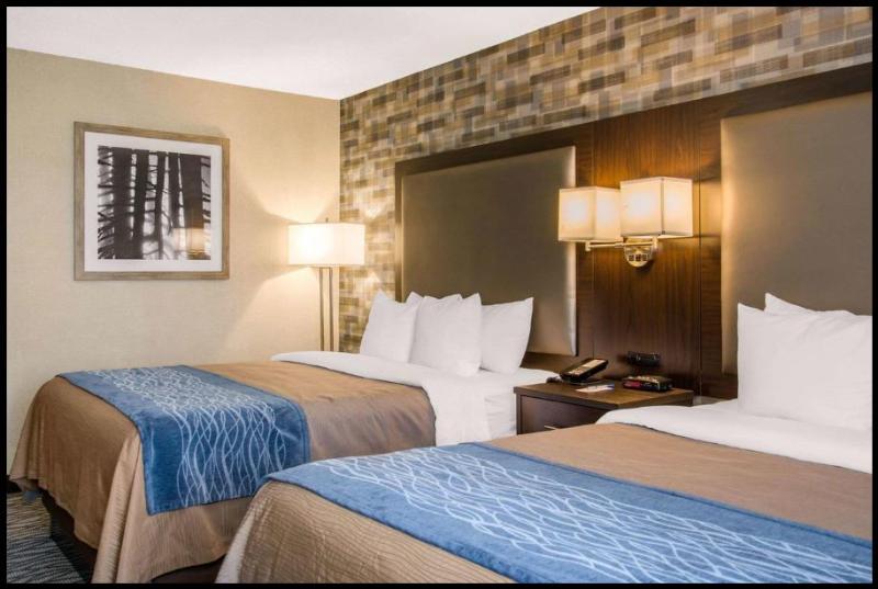 هتل Comfort Inn Montreal Aeroport