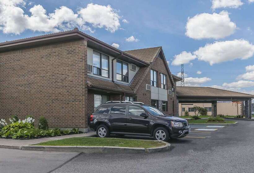 هتل Comfort Inn Oshawa