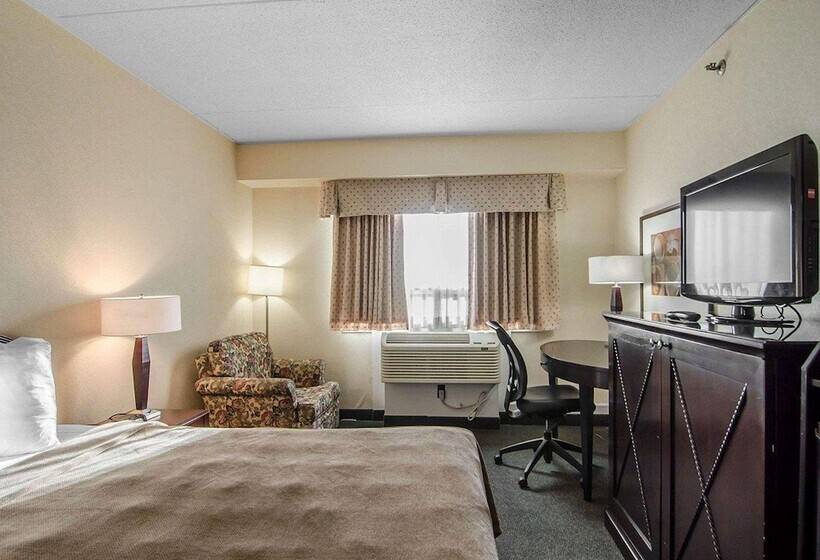 هتل Courtyard By Marriott Regina Downtown