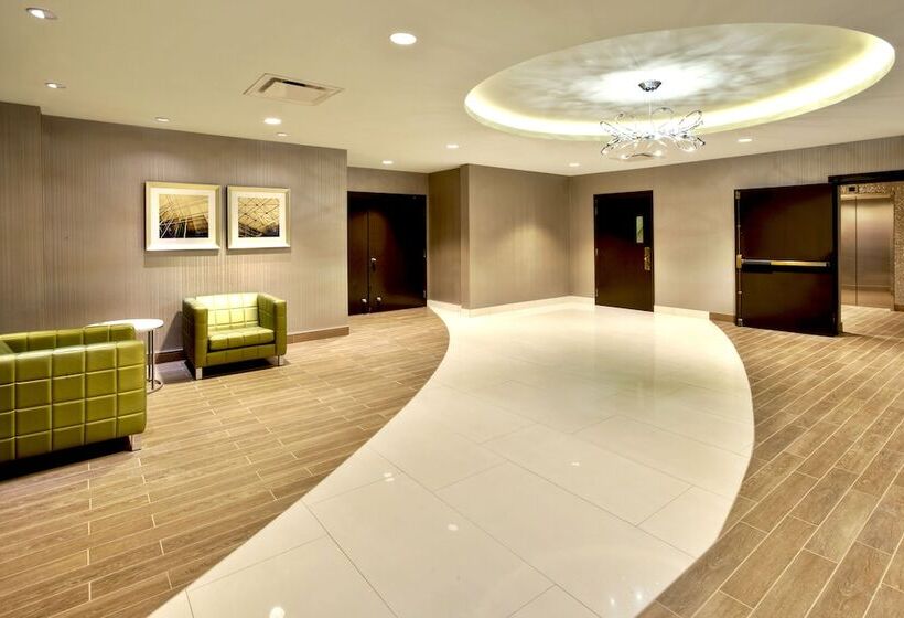 هتل Crowne Plaza Kitchener Waterloo, An Ihg