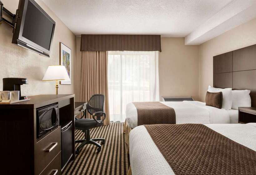 فندق Days Inn By Wyndham Miramichi Nb