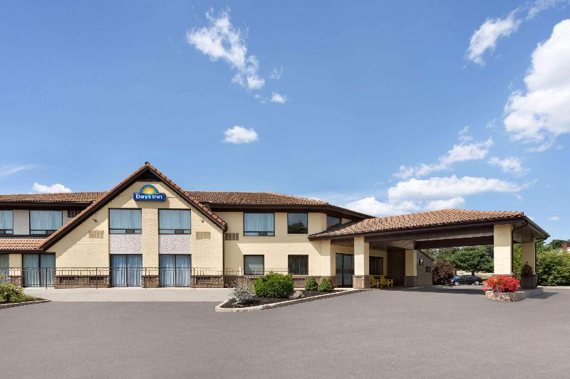 فندق Days Inn By Wyndham Miramichi Nb