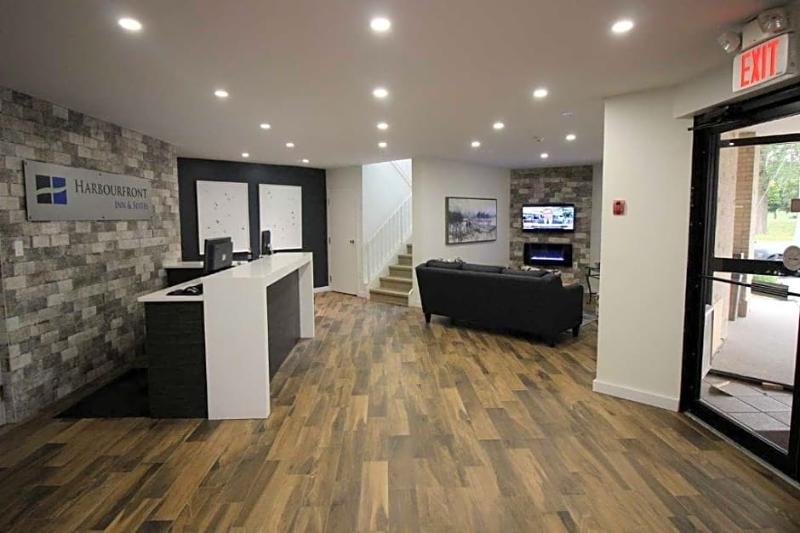 هتل Days Inn By Wyndham Sarnia Harbourfront