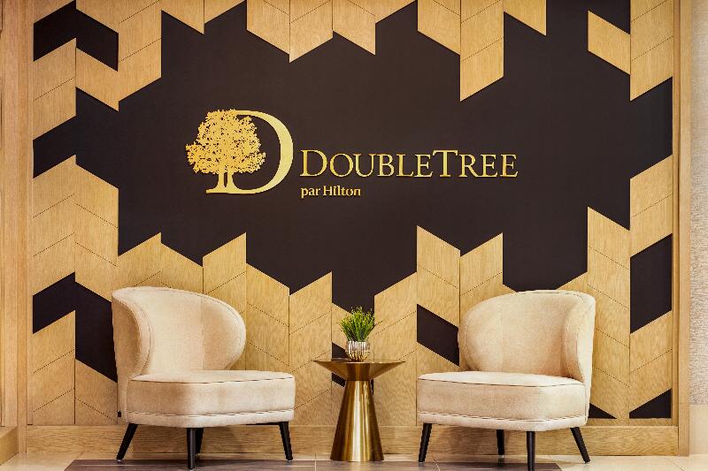 هتل Doubletree By Hilton Pointe Claire Montreal Airport West