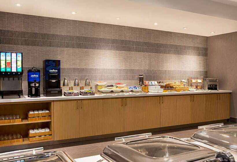 هتل Doubletree By Hilton Pointe Claire Montreal Airport West